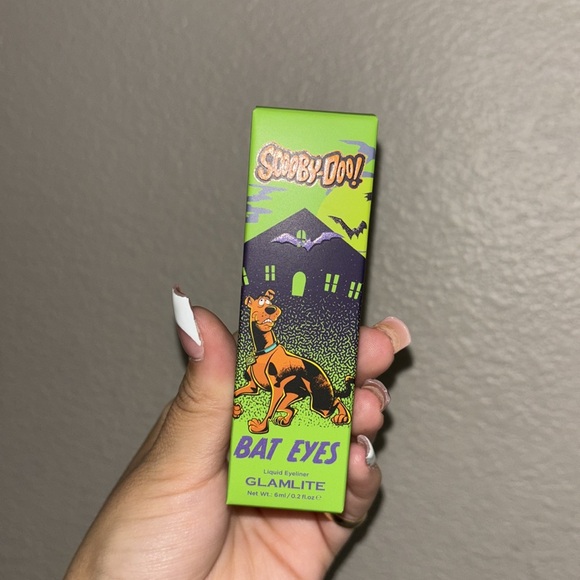 GlamLite x Scooby-Doo! - Picture 2 of 3